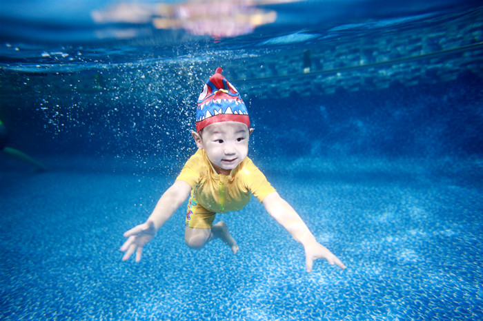 优范儿亲子游泳为您正确解读婴儿游泳的好处