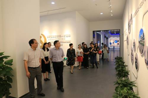 浙江外国语学院领导带队赴杭州未来科技城（海创园）党群服务中心参观学习