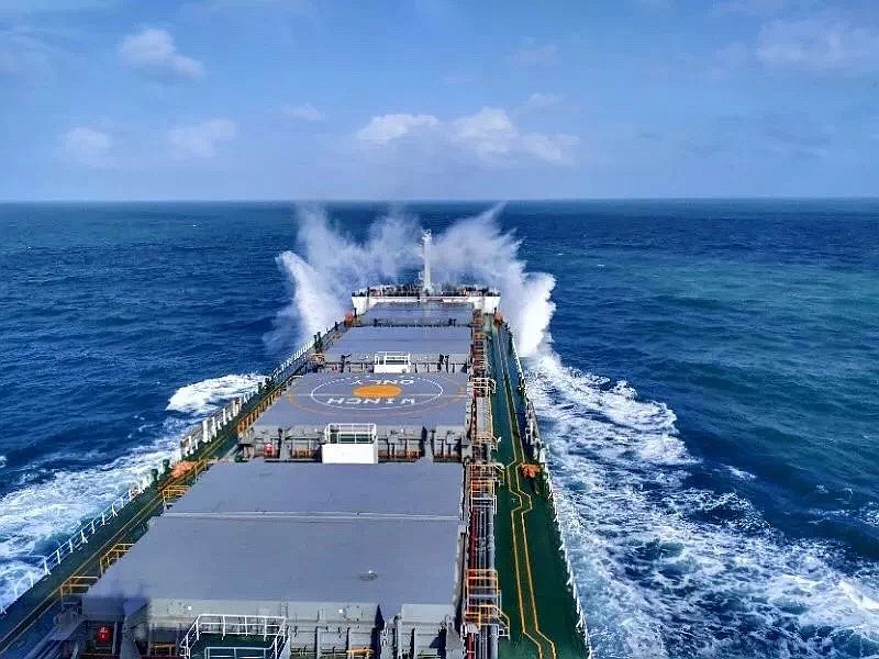 中国远洋海运集团有限公司《为打赢疫情防控阻击战摆渡远航》